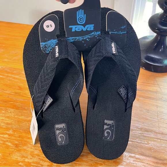 NWT Teva Women’s Mush II Flip-Flop - Picture 1 of 12